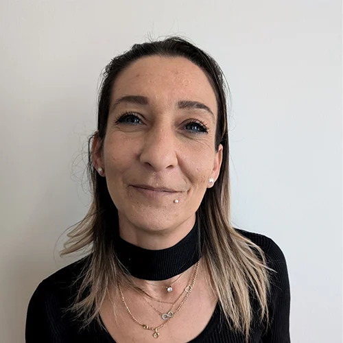 Muazes, intervenante des Services de Magali